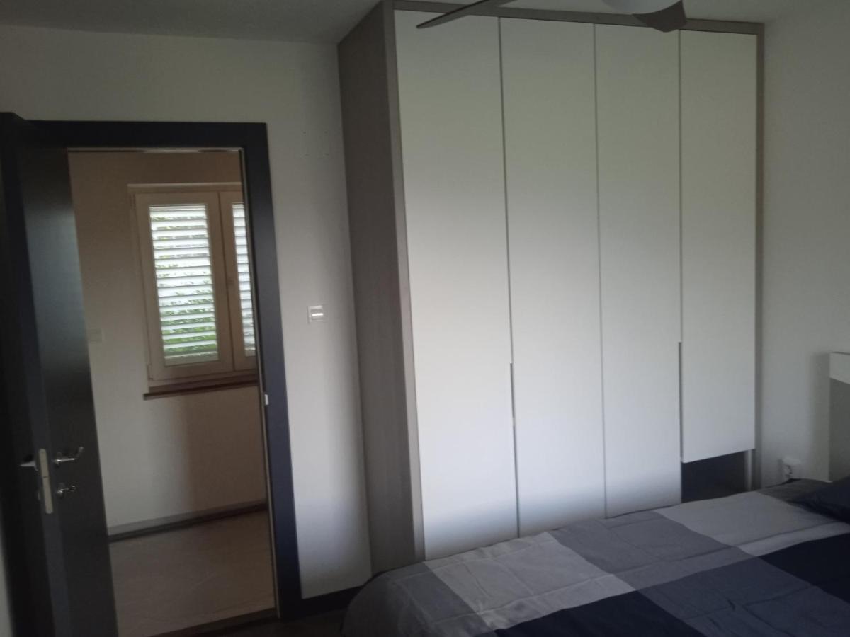 Appartement Anton à Povlja  Extérieur photo