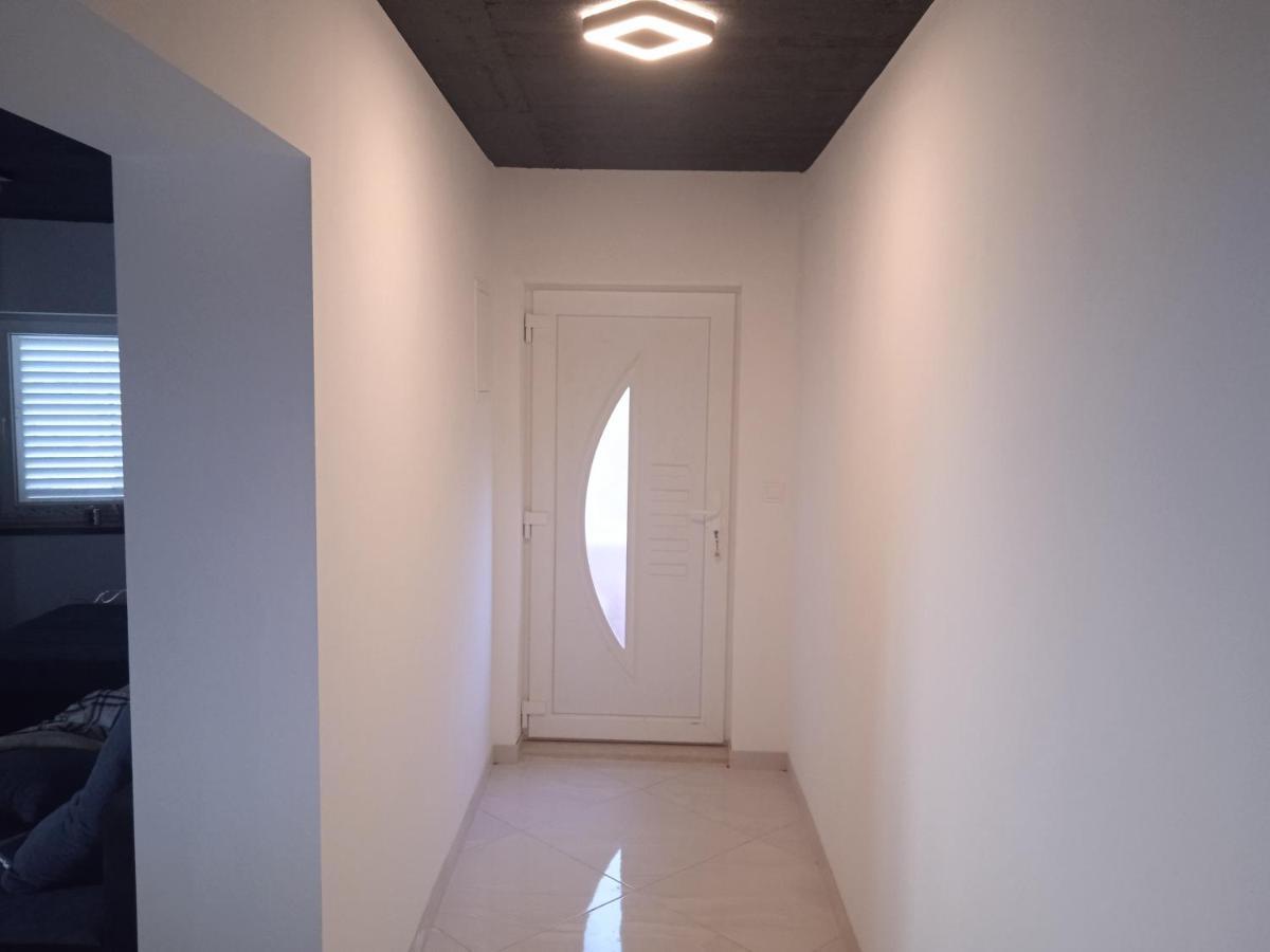 Appartement Anton à Povlja  Extérieur photo